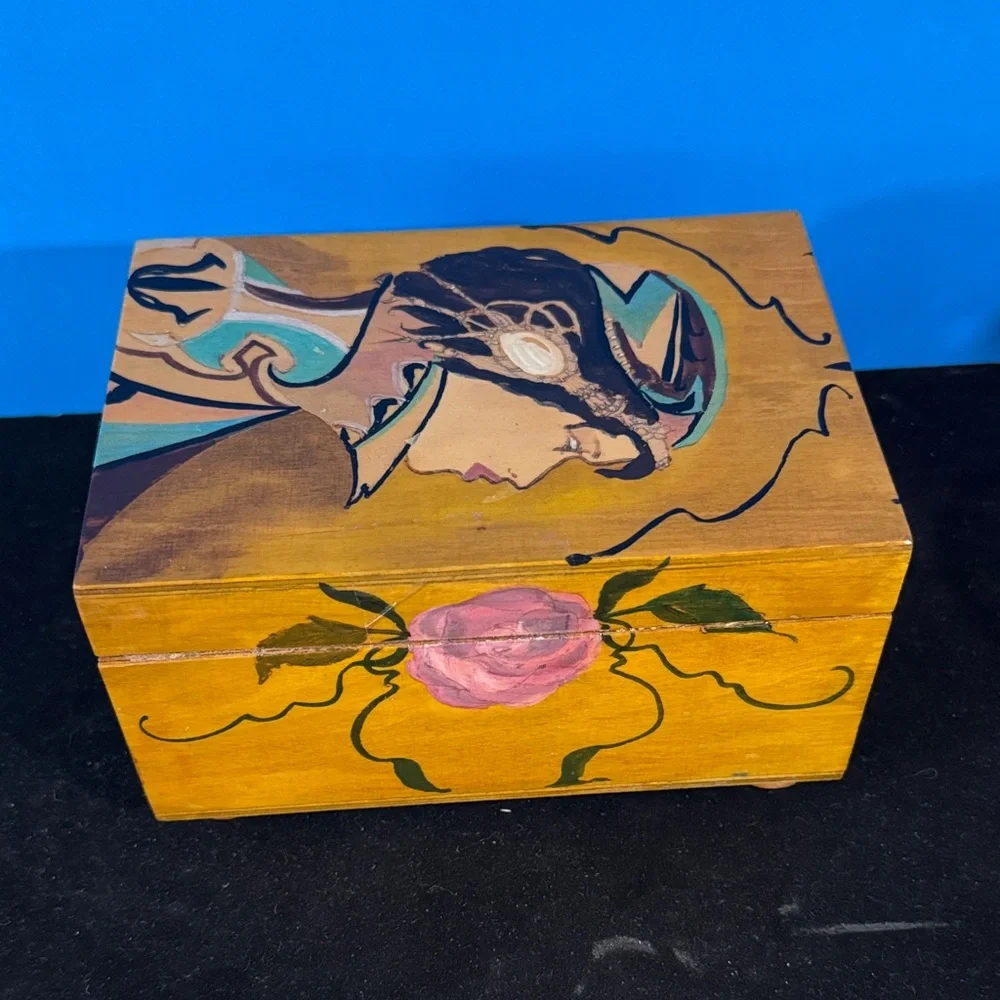 Art Nouveau Decorative Box